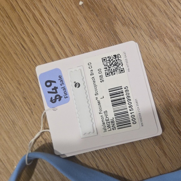 lululemon athletica Scoopneck Light Blue Bra - Picture 3 of 5